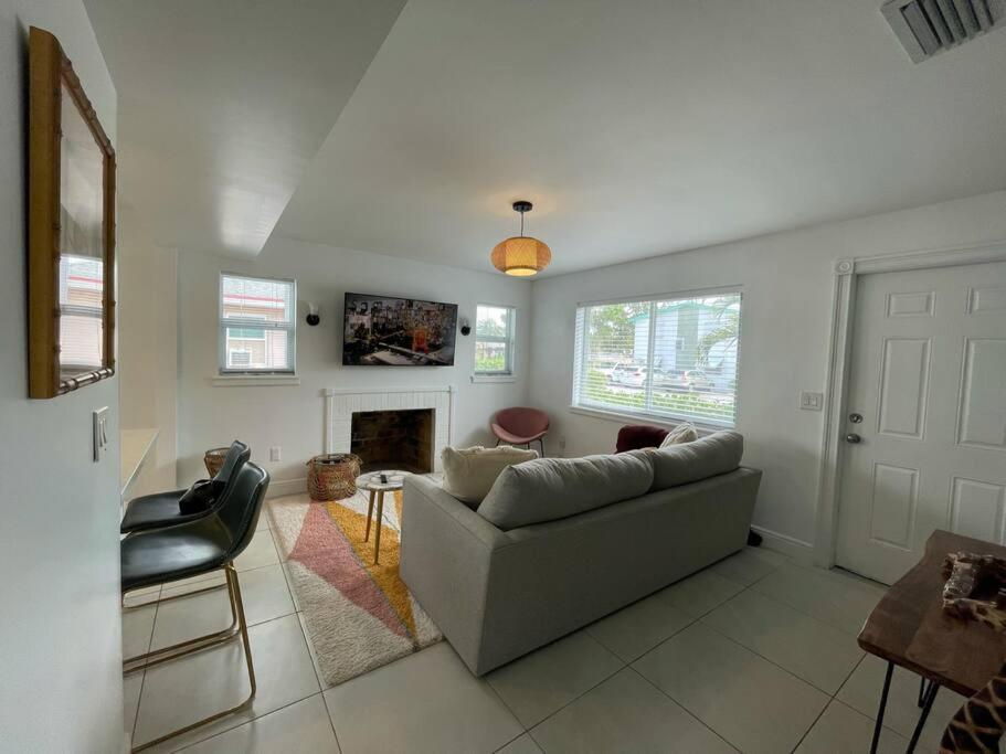 Jungle Cottage With Luxury Pool, Hot Tub And More! Lake Worth Beach Exterior foto